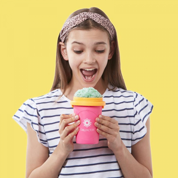 CHILLFACTOR NEON SLUSHY MAKER 7 0015471 chill factor neon slushy maker pink - HTUK Gifts