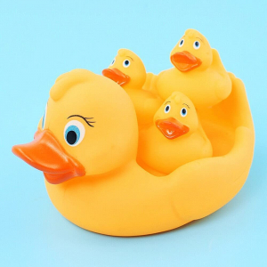 Cute Yellow Duck Family Bath Set 9 Cute Yellow Duck Family Bath Set - Image 5