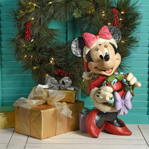 Minnie mouse statue